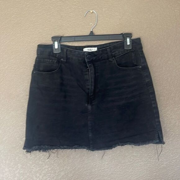 Forever 21 black denim skirt size 29 - Picture 1 of 6